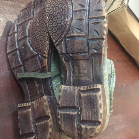 New green bootie - Picture 3 of 4